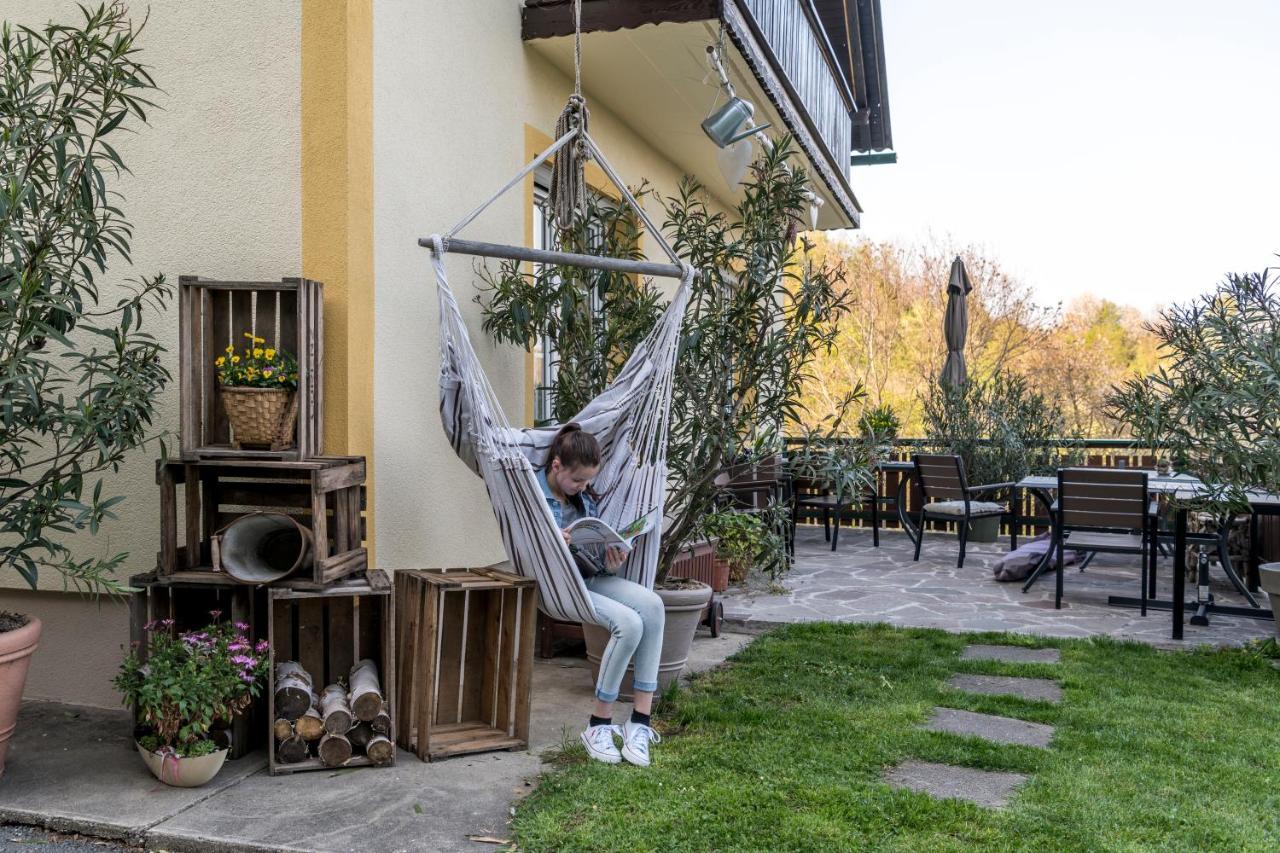 Privatzimmer Haring Kitzeck im Sausal Esterno foto